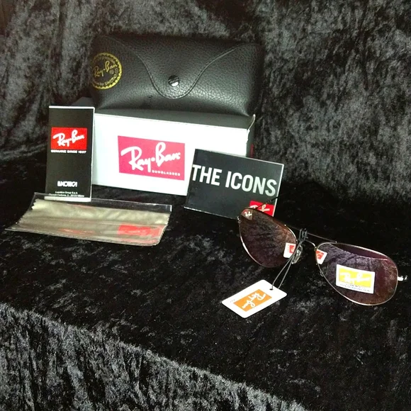 NEW!!!Ray-Ban Aviator Sun Glasses - Picture 2 of 9